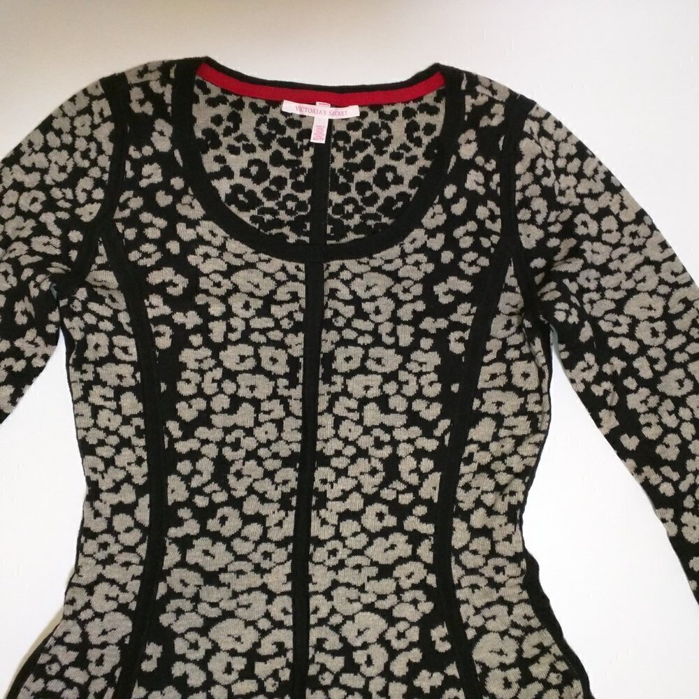 Victoria Secret XS Sweater Dress Leopard Print View 4